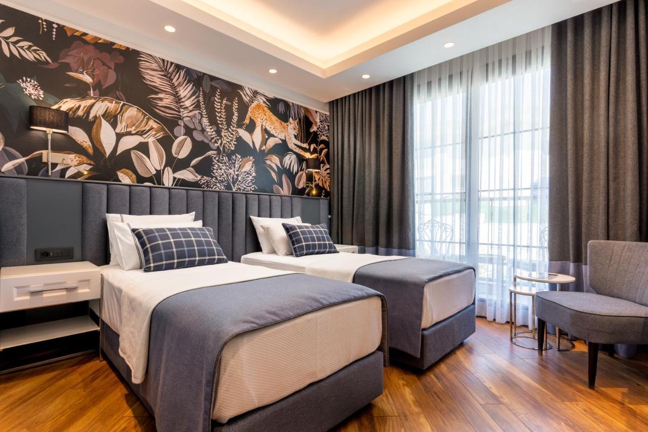 Motif Hotel Cesme Bagian luar foto