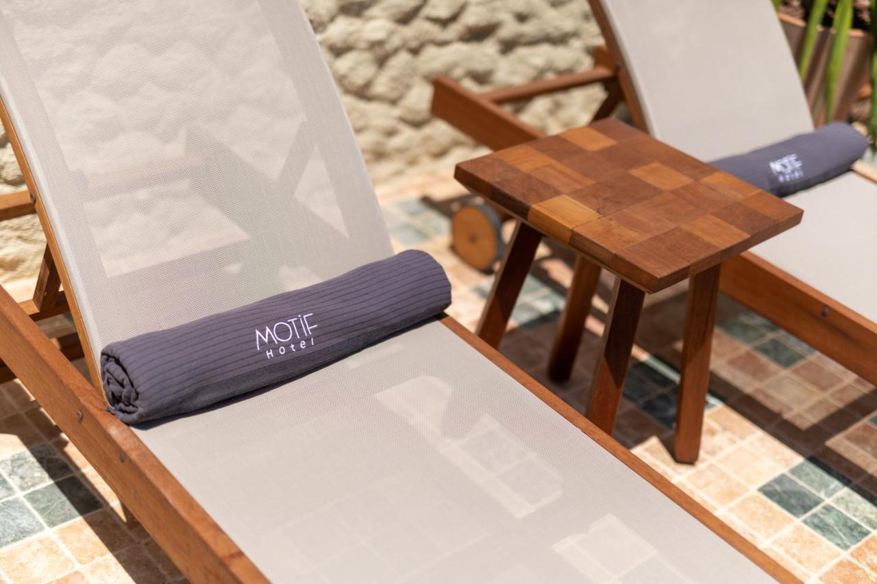Motif Hotel Cesme Bagian luar foto