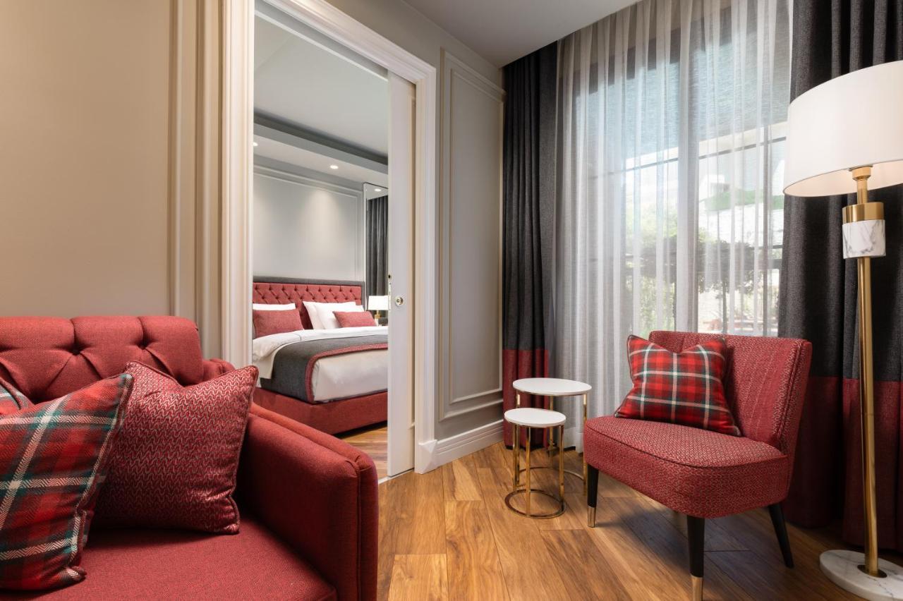 Motif Hotel Cesme Bagian luar foto