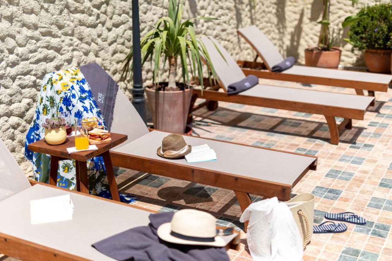 Motif Hotel Cesme Bagian luar foto